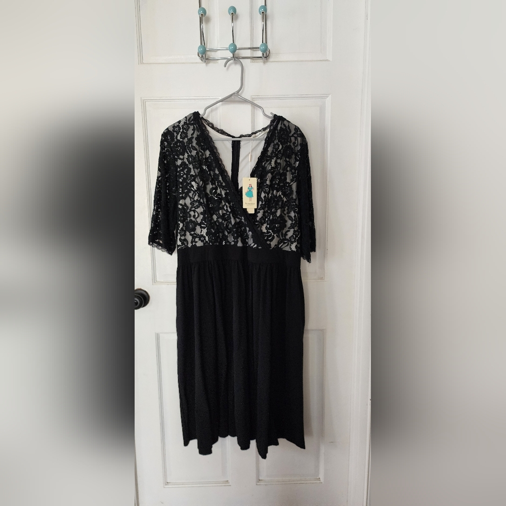 Elegant Black Lace Dress